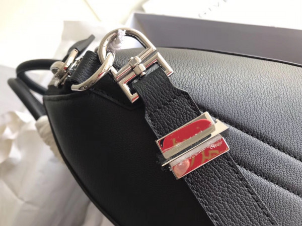 GIVENCHY ANTIGONA MINI/SMALL/MEDIUM IN GRAINED LEATHER