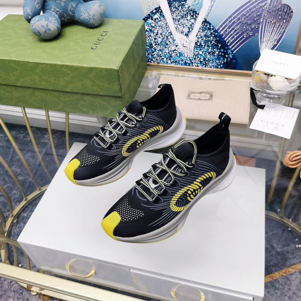 G*u*i run sneaker