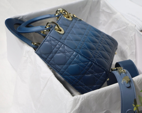 lady D*or small-20-16.5-8cm