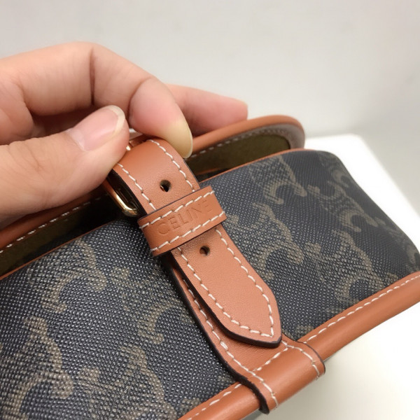 Ce**e medium folco bag in triomphe canvas