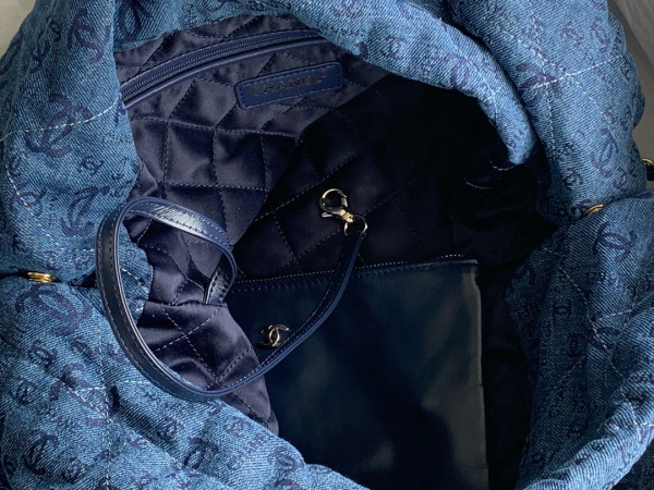 CL LARGE 22 HANDBAG