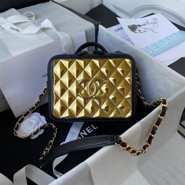 CL VANITY CASE