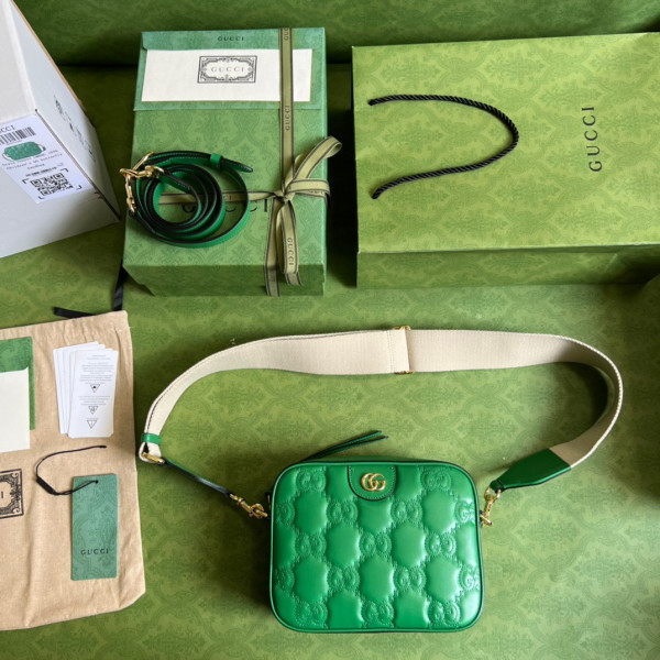 G*u*i gg matelassé leather shoulder bag