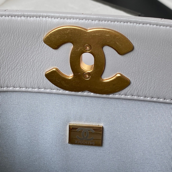 CL BUCKET BAG