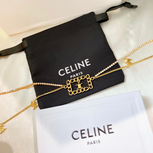 Ce**e necklace