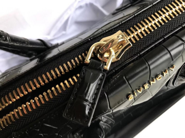 GIVENCHY ANTIGONA MINI/SMALL/MEDIUM