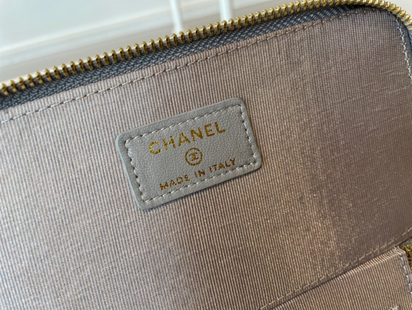CL VANITY CASE