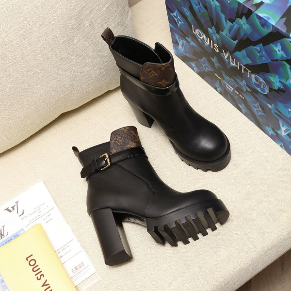 l**is V*t*n star trail ankle boot