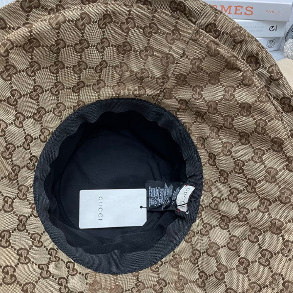 G*u*i gg canvas wide brim hat