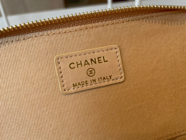 CL VANITY CASE
