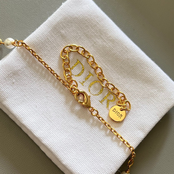 D*or necklace