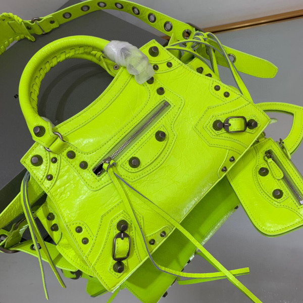 Ba*len*cia*ga neo cagole xs handbag