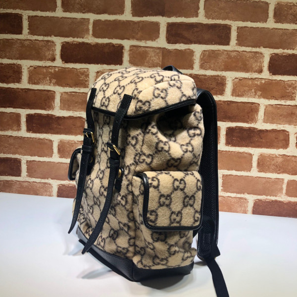 G*u*i backpack