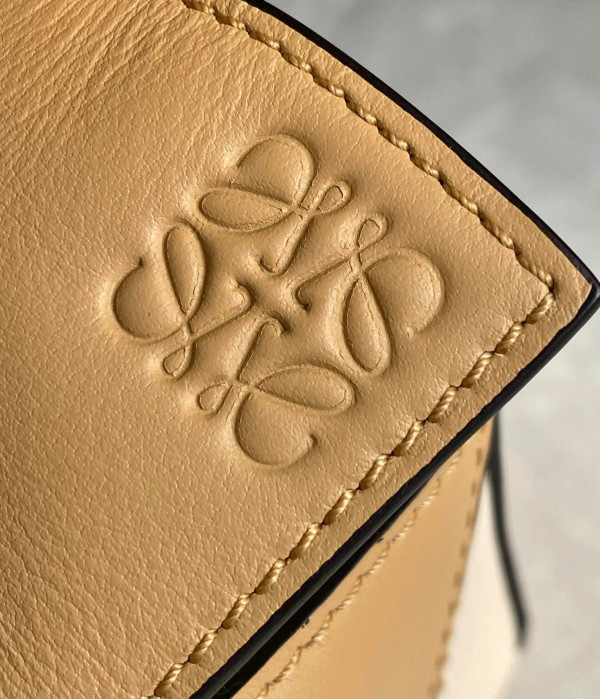 LOEWE MINI PUZZLE BAG