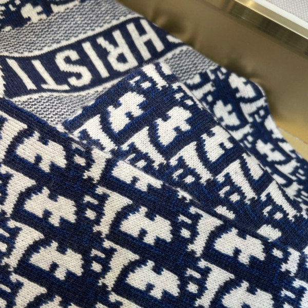 D*or scarf