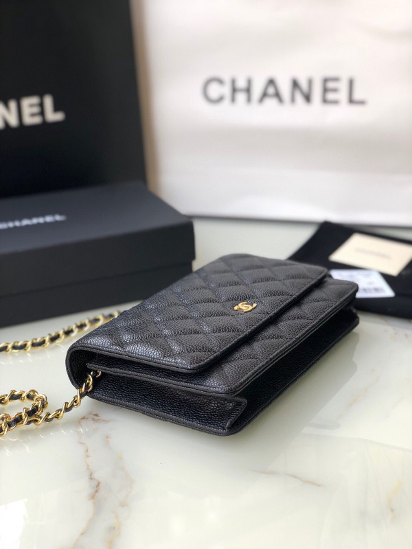 CL CHAIN WALLET CAVIAR