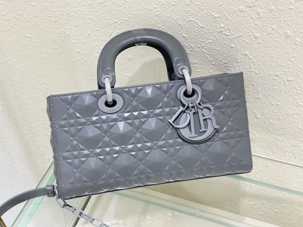 D*or lady d-joy bag