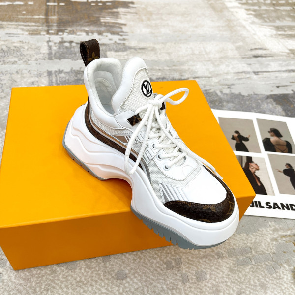 l**is V*t*n archlight 2.0 sneaker
