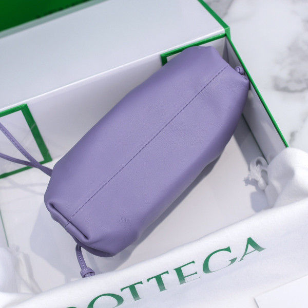 Bo*te*ga ve*ne*ta mini pouch