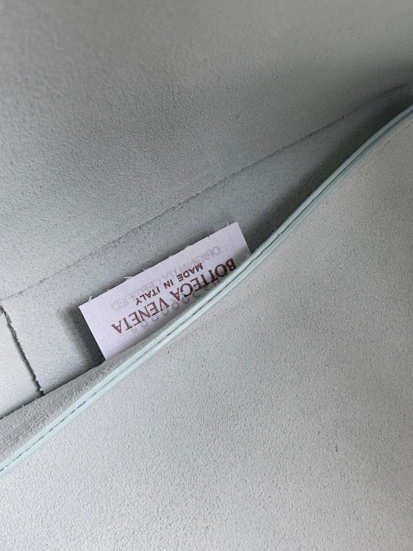 Bo*te*ga ve*ne*ta arco medium tote