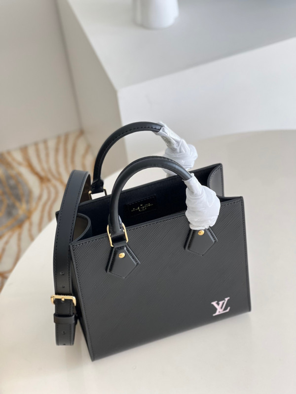 l**is V*t*n sac plat bb