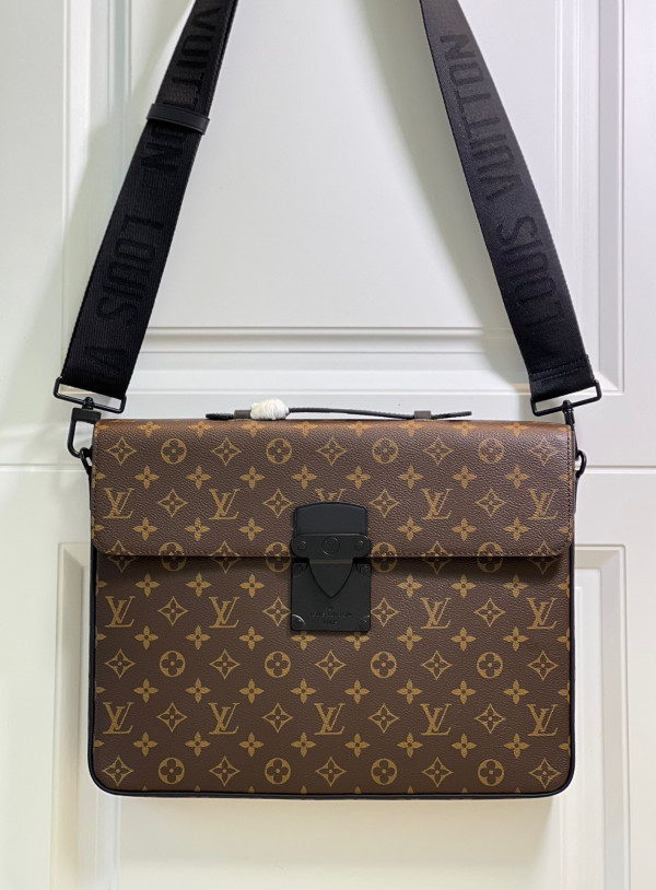 l**is V*t*n s lock briefcase