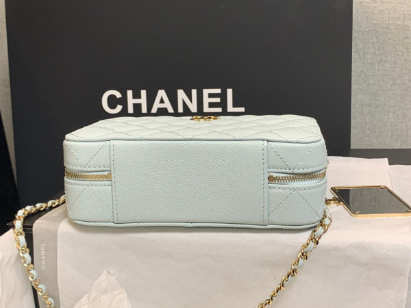 CL VANITY CASE