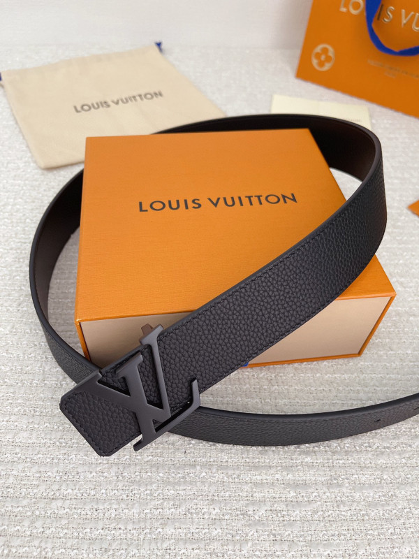 l**is V*t*n belt