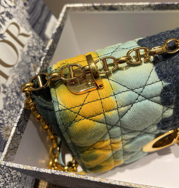 D*or small D*or caro bag