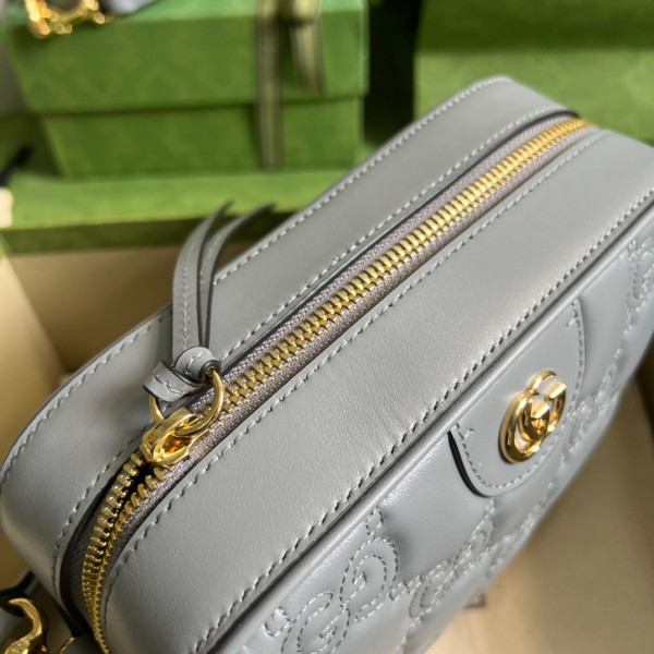 G*u*i gg matelassé leather shoulder bag