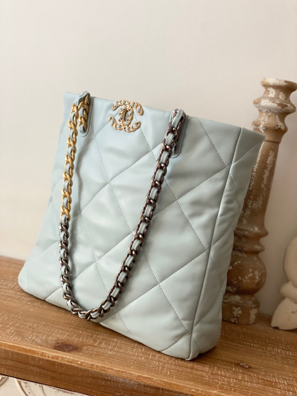 CL 19 SHOPPING BAG