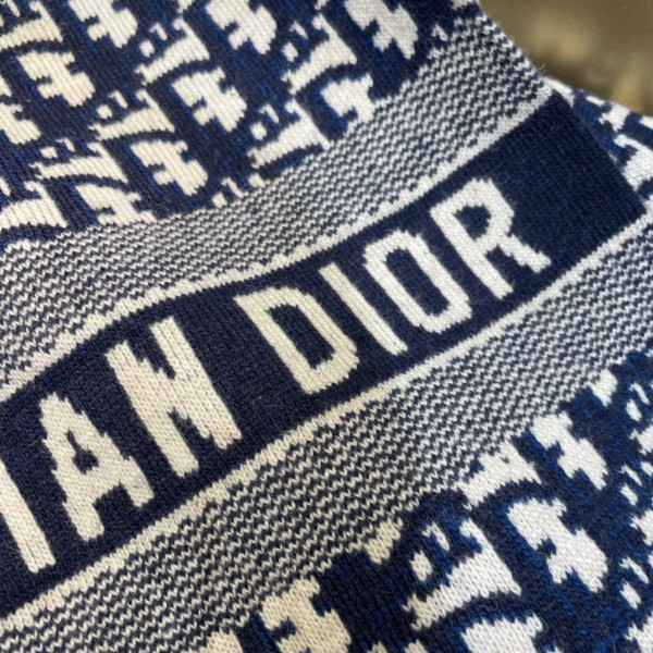 D*or scarf
