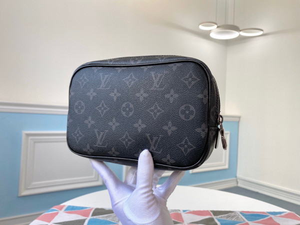 l**is V*t*n toiletry pouch pm