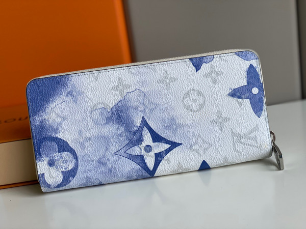 l**is V*t*n zippy wallet