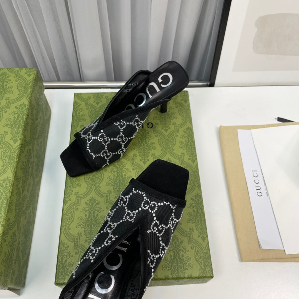 G*u*i gg sandal