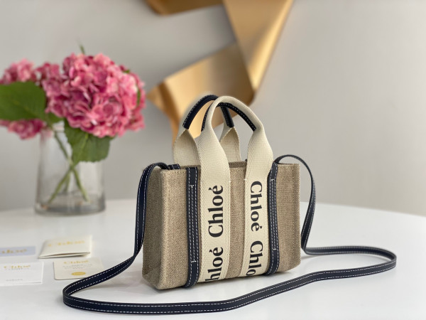 CHLOÉ woody nano tote