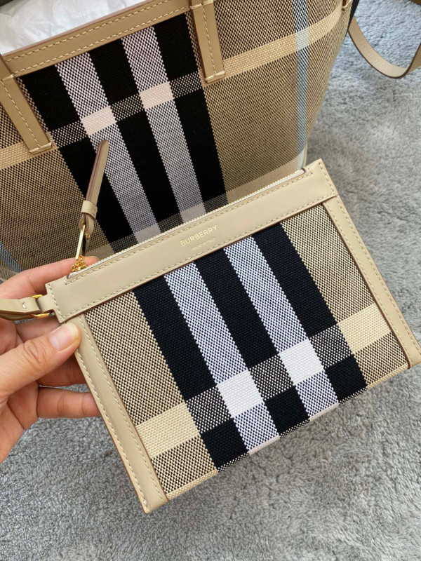 B**rry tote