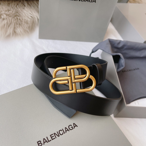 Ba*len*cia*ga belt
