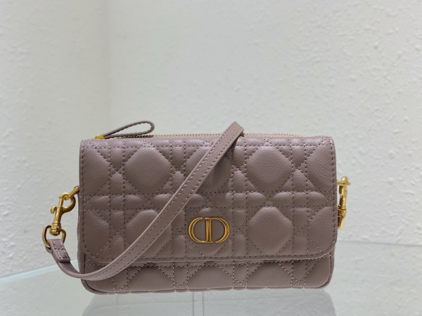D*or caro pouch with chain
