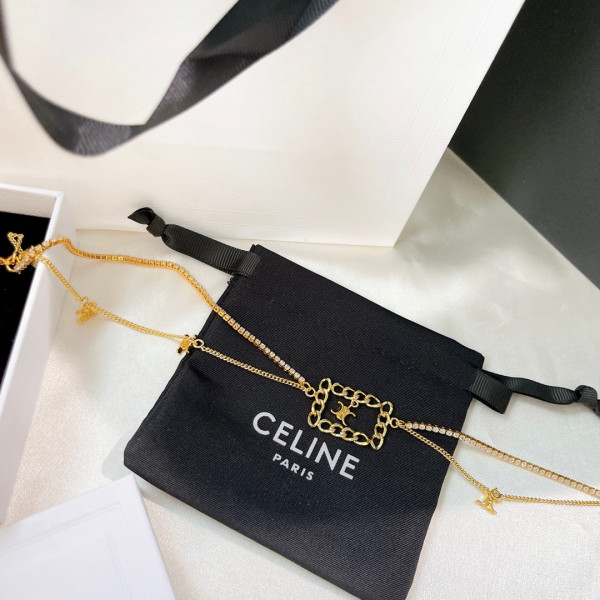Ce**e necklace