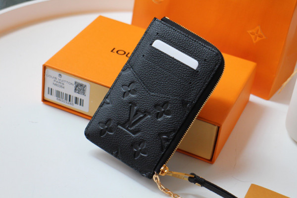 l**is V*t*n card holder recto verso