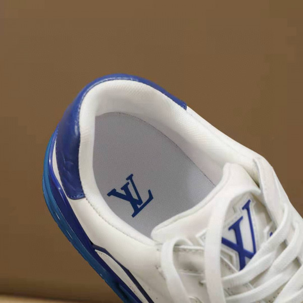 l**is V*t*n trainer sneaker