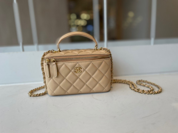 CL VANITY CASE