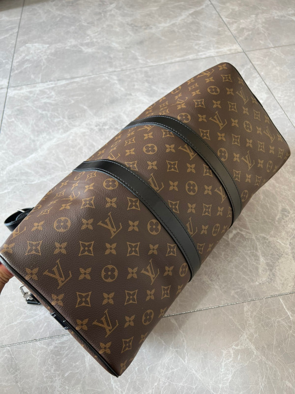 l**is V*t*n keepall 45