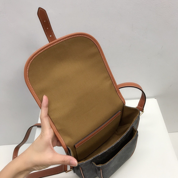 Ce**e medium folco bag in triomphe canvas
