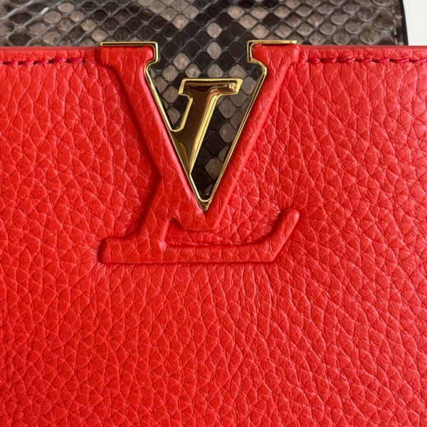 l**is V*t*n capucines mini