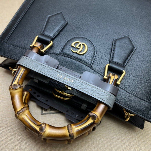 G*u*i diana small tote bag