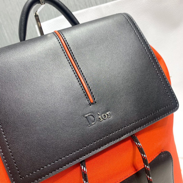 D*or backpack