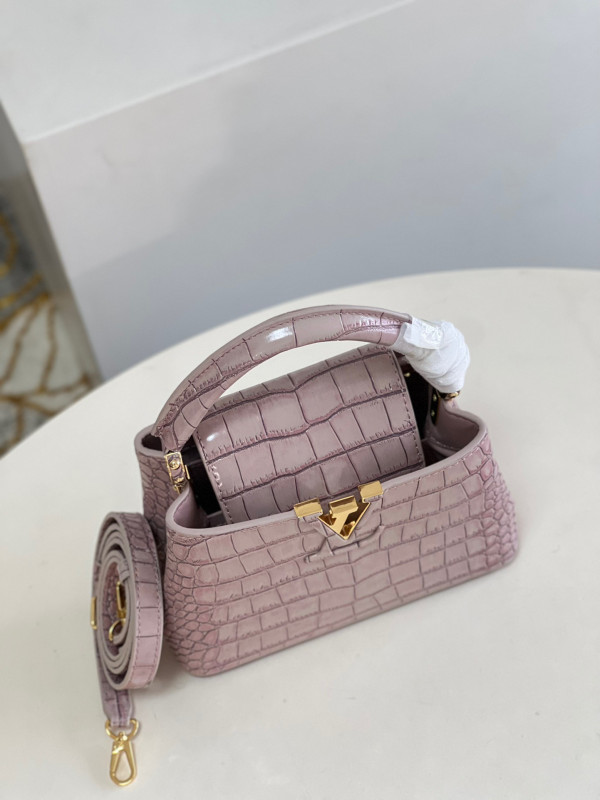 l**is V*t*n capucines mini