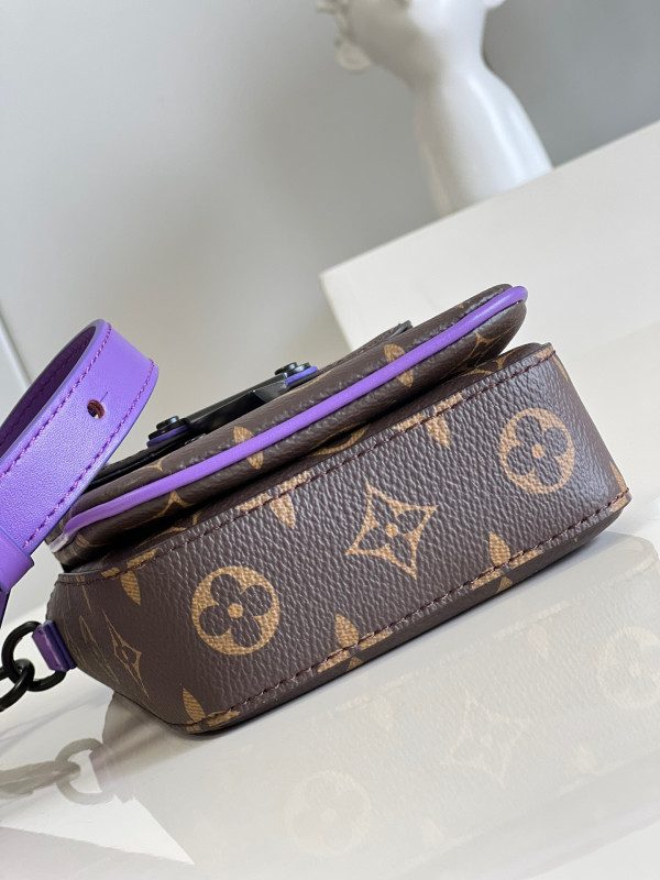 l**is V*t*n s-lock vertical wearable wallet
